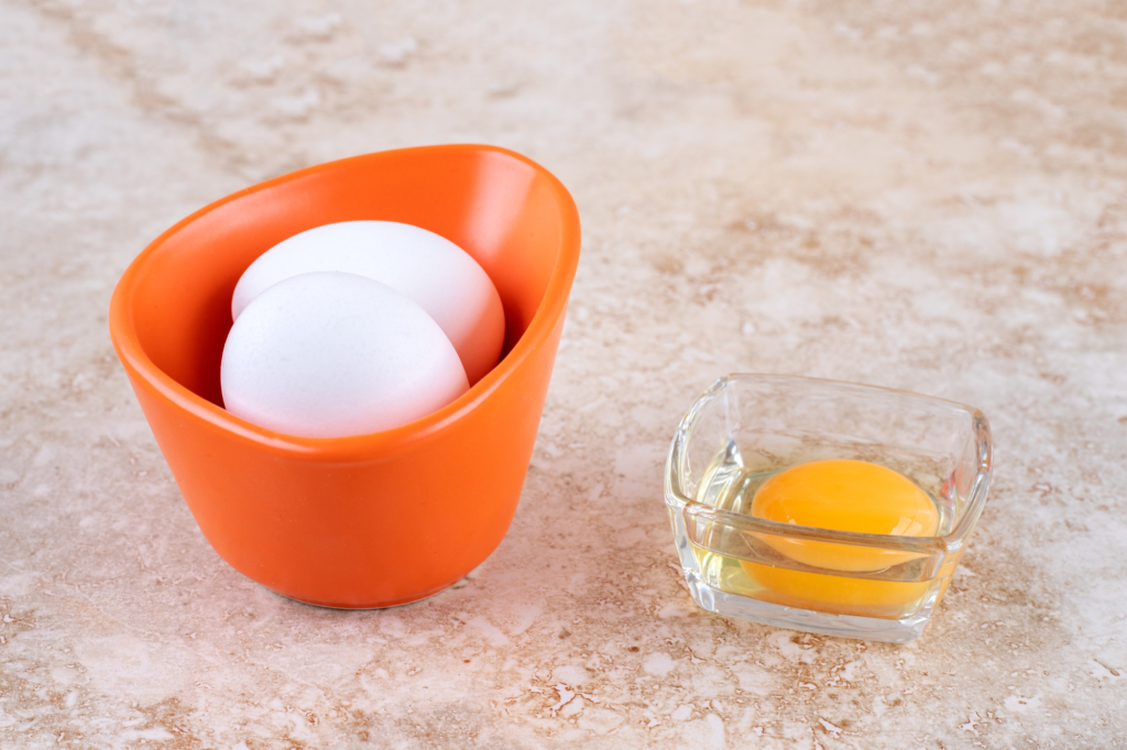5 Signs of Truly Fresh Eggs (And How to Test Them at Home)
